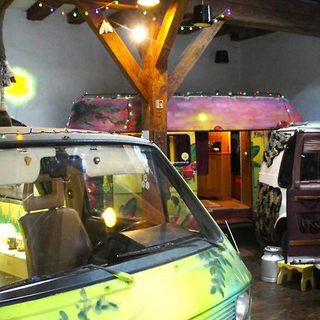 Urban Van Glamping 리가 외부 사진
