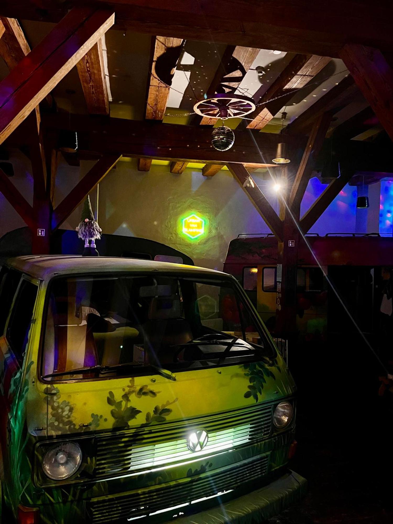 Urban Van Glamping 리가 외부 사진