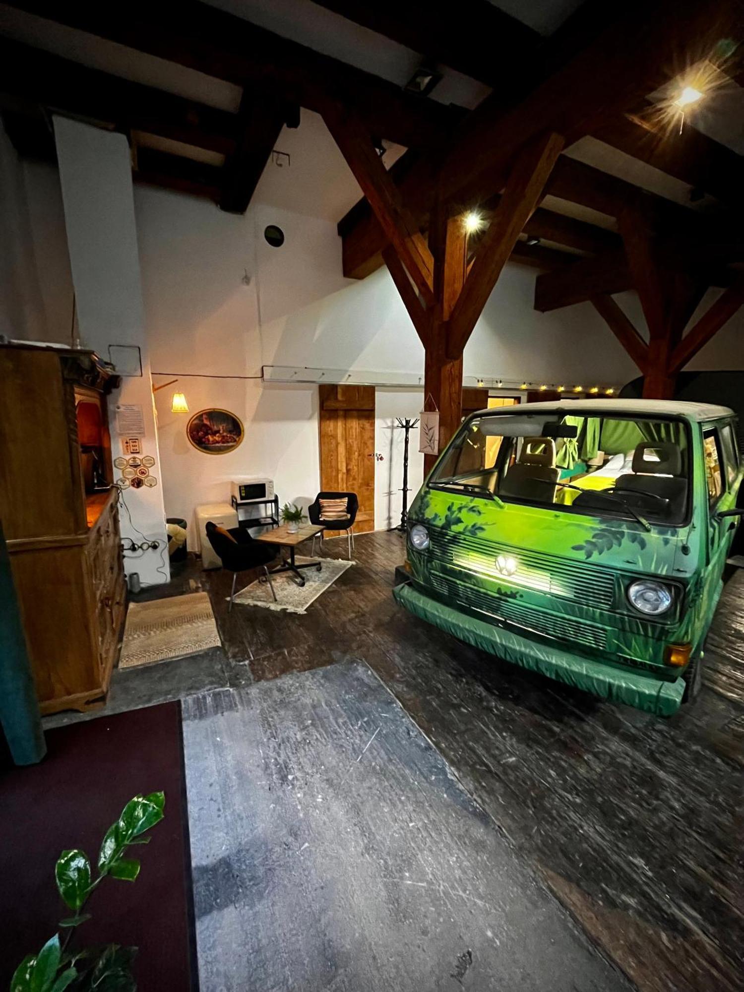 Urban Van Glamping 리가 외부 사진