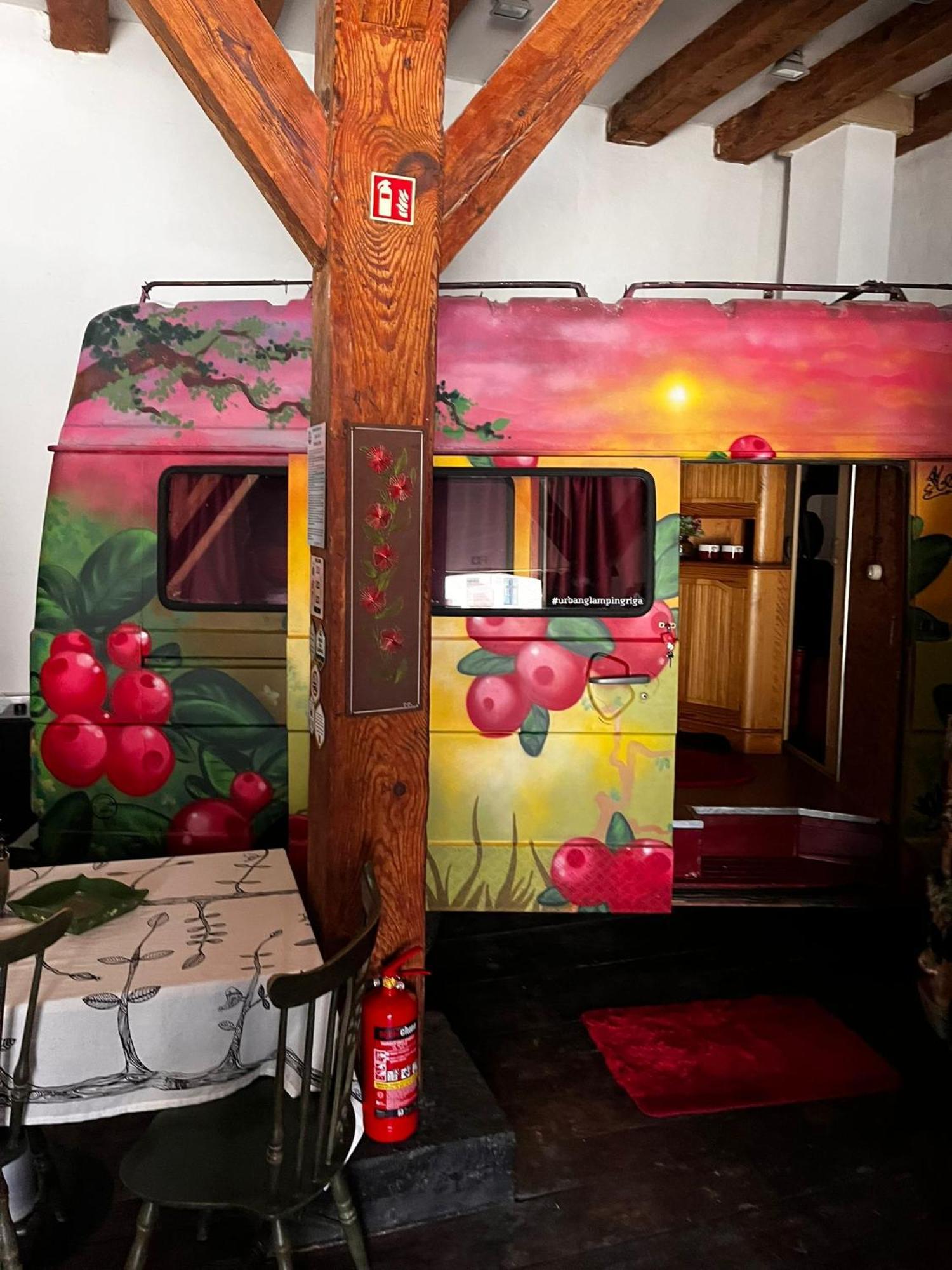 Urban Van Glamping 리가 외부 사진